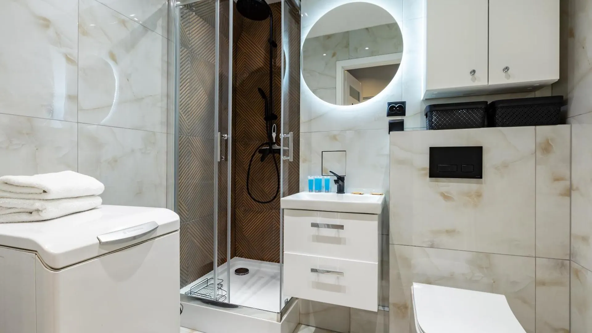Ergo Arena Chic Apartment Gdansk 0*,  Poland